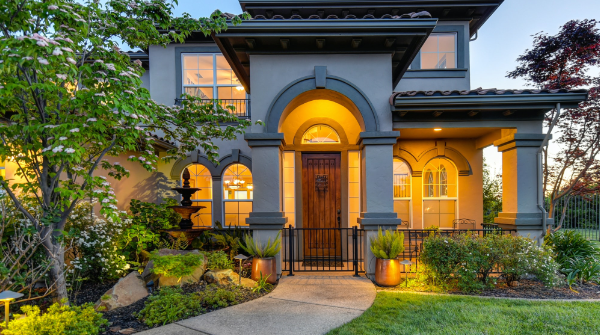 the essential guide to email marketing for real estate